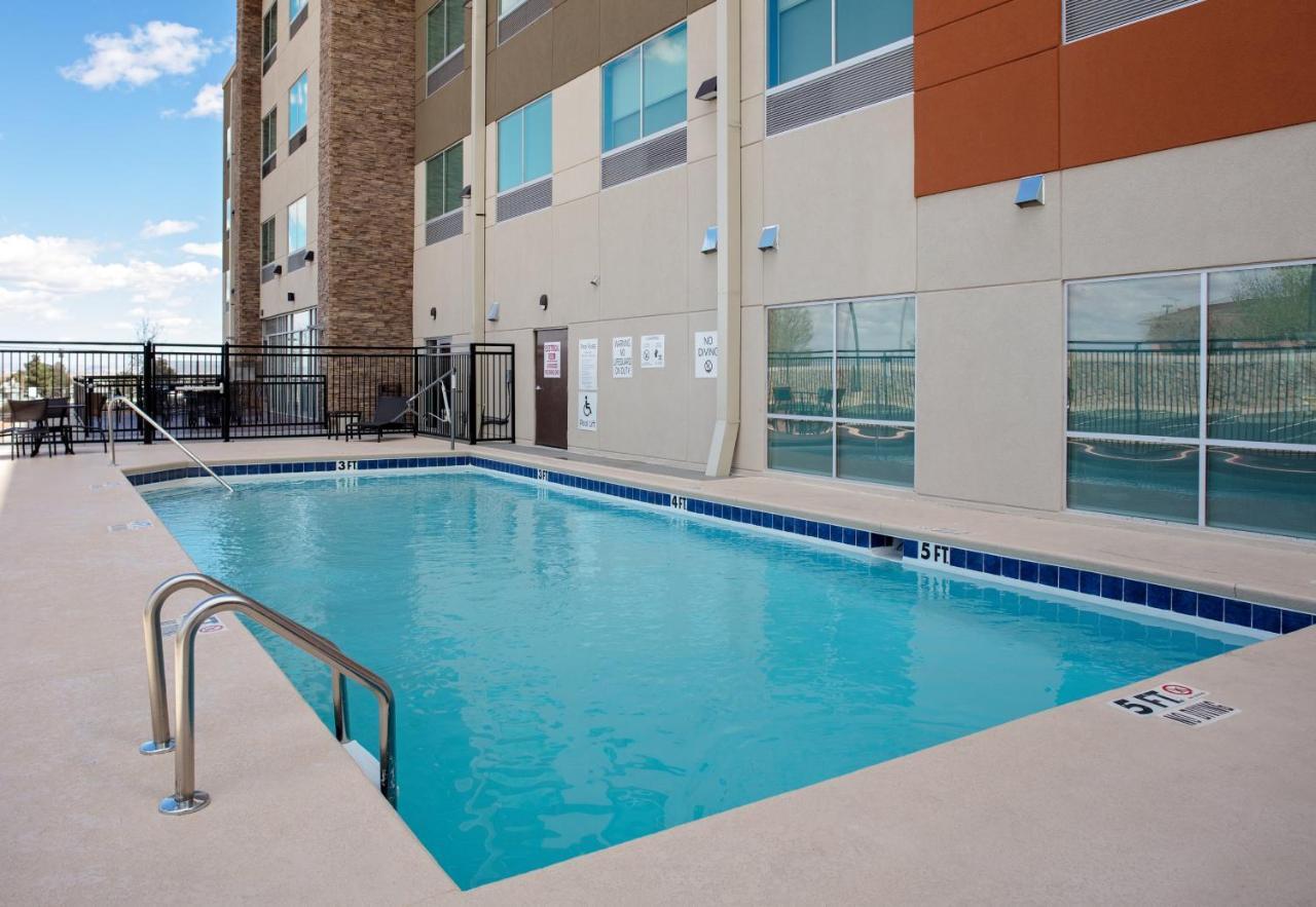 Holiday Inn Express & Suites - El Paso North By Ihg Exterior foto